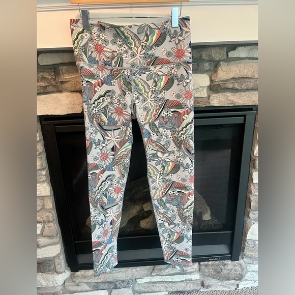 Victoria’s Secret full length leggings - Picture 3 of 3